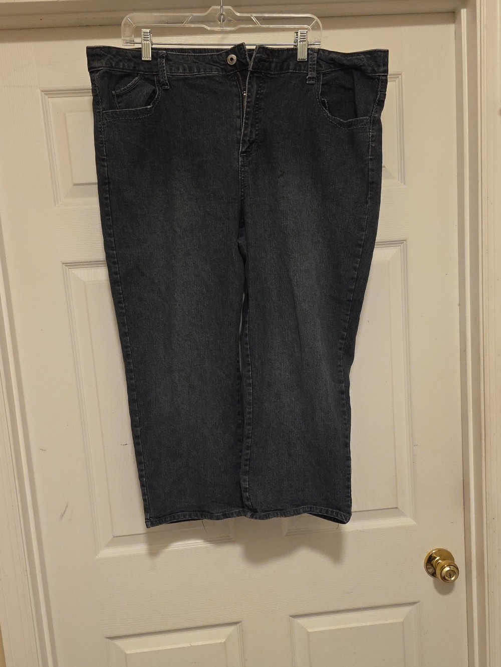 Women’s Dark Gray Straight-Leg Jeans